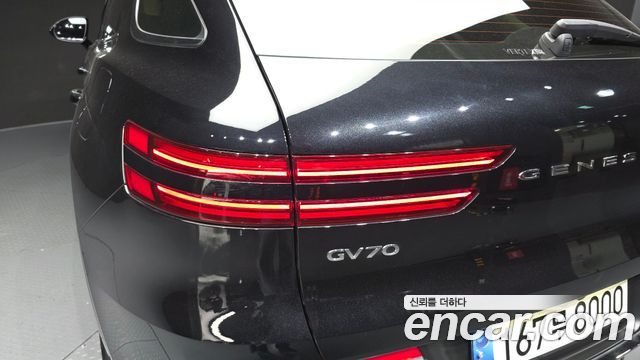 Genesis GV70 2.5T Gasoline 2WD 2022 — фото 23