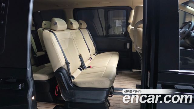 Hyundai Staria HEV 1.6 Tourer 11-Seater Modern 2025 — фото 12