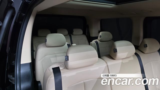 Hyundai Staria HEV 1.6 Tourer 11-Seater Modern 2025 — фото 13