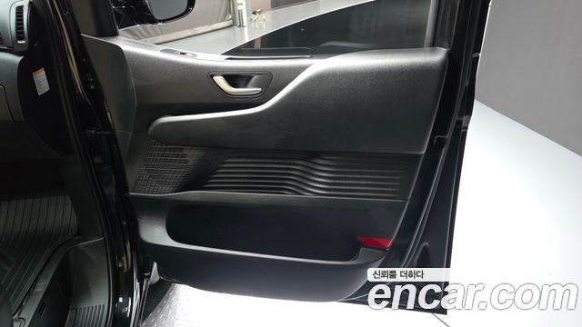 Hyundai Staria HEV 1.6 Tourer 11-Seater Modern 2025 — фото 24