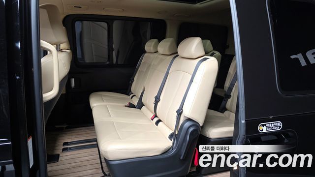Hyundai Staria HEV 1.6 Tourer 11-Seater Modern 2025 — фото 26