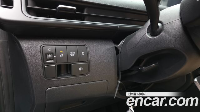Hyundai Staria HEV 1.6 Tourer 11-Seater Modern 2025 — фото 27