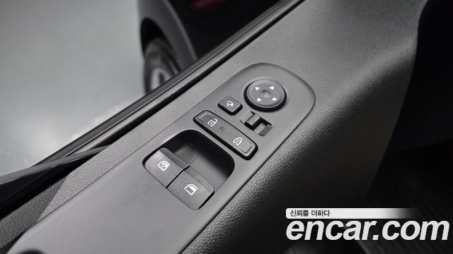 Hyundai Staria HEV 1.6 Tourer 11-Seater Modern 2025 — фото 32