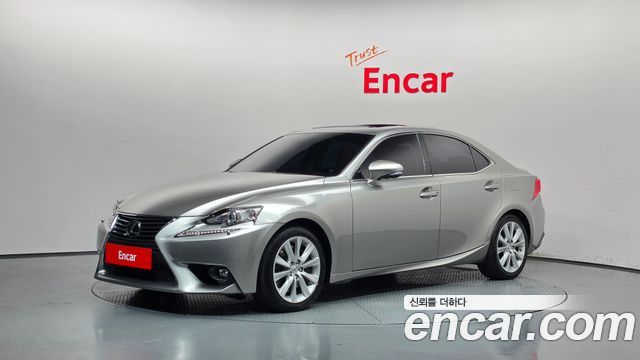 Lexus IS200t Premium