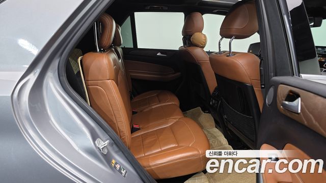 Mercedes-Benz GLE-Class (W166) GLE350 d 4MATIC 2016 — фото 16