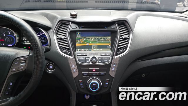 Hyundai Santa Fe (DM) Diesel(e-VGT) 2.0 2WD Exclusive 2014 — фото 14