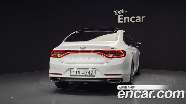 Hyundai Grandeur (IG) 3.0 Exclusive Special 2017 — фото 4