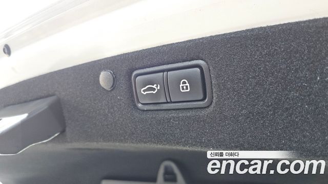 Hyundai Grandeur (IG) 3.0 Exclusive Special 2017 — фото 21