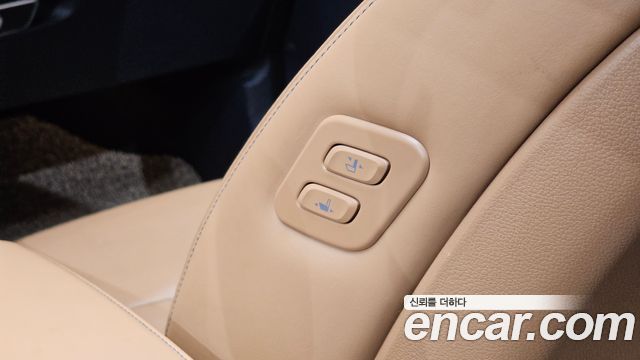 Hyundai Grandeur (IG) 3.0 Exclusive Special 2017 — фото 23