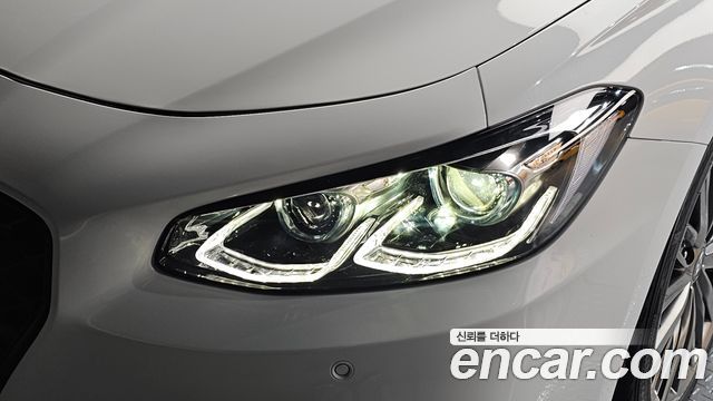 Hyundai Grandeur (IG) 3.0 Exclusive Special 2017 — фото 28