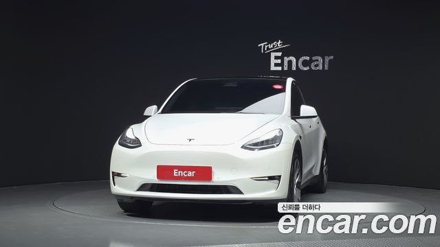 Tesla Model Y Long Range AWD 2021 — фото 3