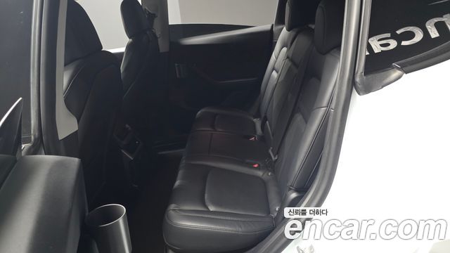 Tesla Model Y Long Range AWD 2021 — фото 15