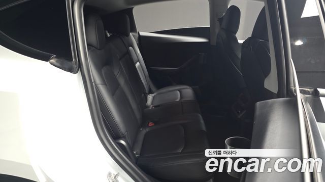 Tesla Model Y Long Range AWD 2021 — фото 16