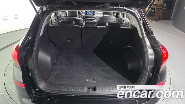 Hyundai Tucson Diesel 2.0 2WD Premium 2019 — фото 20