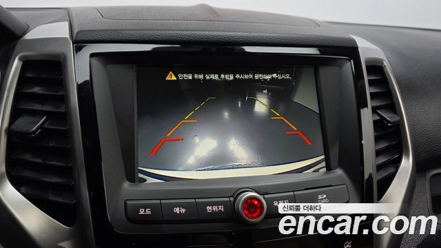 KG Mobility (SsangYong) Tivoli LX 2WD HI-DLX 2015 — фото 15