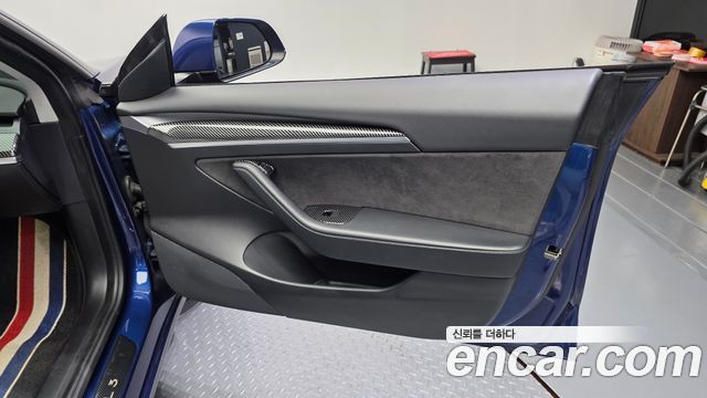 Tesla Model 3 Long Range AWD 2021 — фото 30