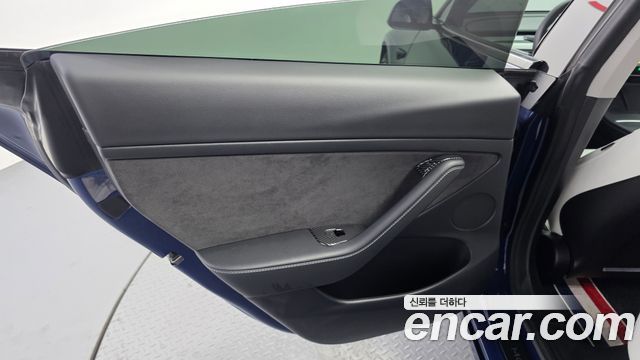 Tesla Model 3 Long Range AWD 2021 — фото 31