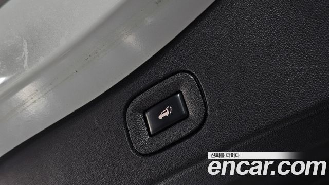 Renault Korea QM6 2.0 LPe RE Signature 2WD 2021 — фото 18