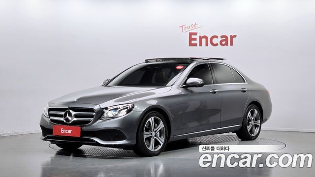Mercedes-Benz E-Class (W213) E300 4MATIC Avnatgarde