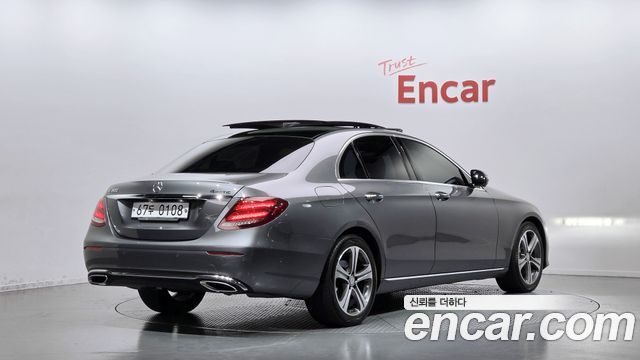 Mercedes-Benz E-Class (W213) E300 4MATIC Avnatgarde 2017 — фото 2