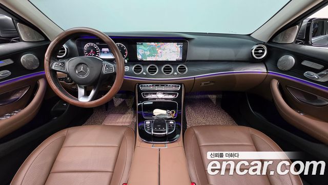 Mercedes-Benz E-Class (W213) E300 4MATIC Avnatgarde 2017 — фото 7