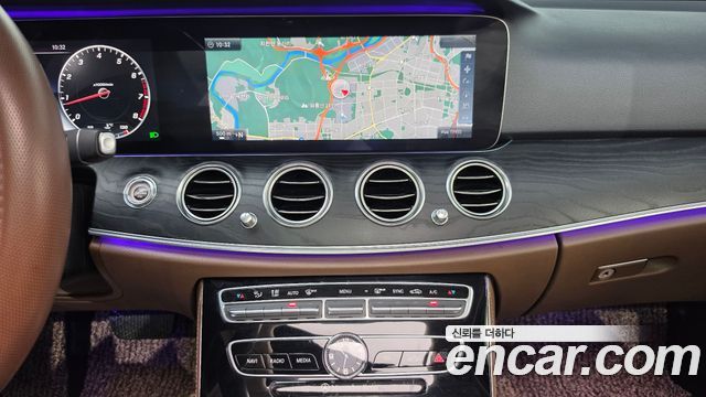 Mercedes-Benz E-Class (W213) E300 4MATIC Avnatgarde 2017 — фото 16