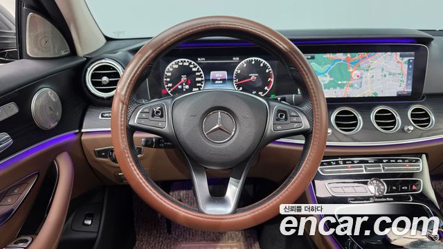 Mercedes-Benz E-Class (W213) E300 4MATIC Avnatgarde 2017 — фото 17