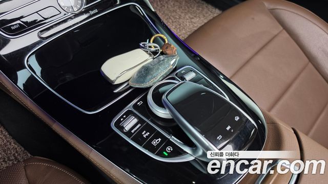 Mercedes-Benz E-Class (W213) E300 4MATIC Avnatgarde 2017 — фото 20