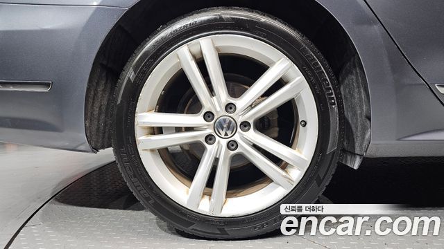 Volkswagen Passat 2.0 TDI B7 2014 — фото 5