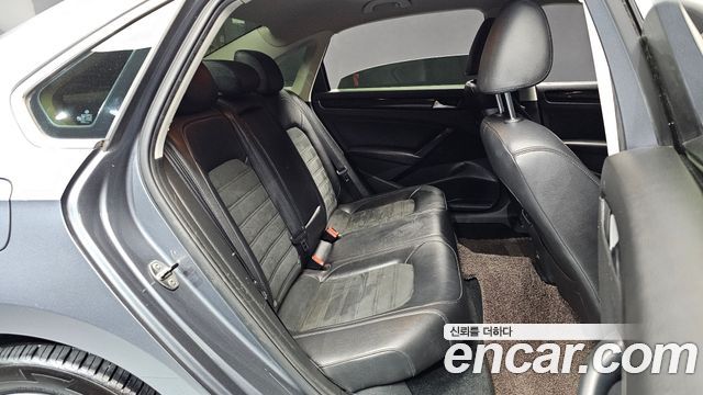Volkswagen Passat 2.0 TDI B7 2014 — фото 11