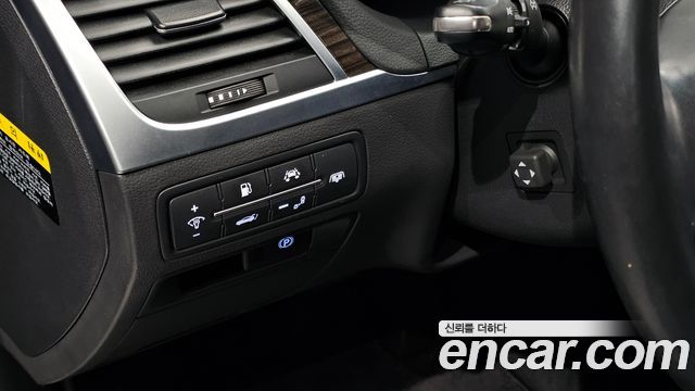 Genesis G80 3.3 GDI AWD Premium Luxury 2018 — фото 18