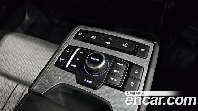 Genesis G80 3.3 GDI AWD Premium Luxury 2018 — фото 19