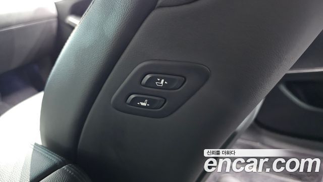 Genesis G80 3.3 GDI AWD Premium Luxury 2018 — фото 20