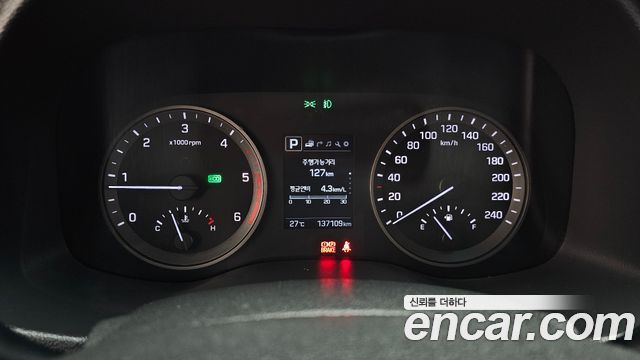 Hyundai Tucson Diesel 2.0 2WD Modern 2016 — фото 8