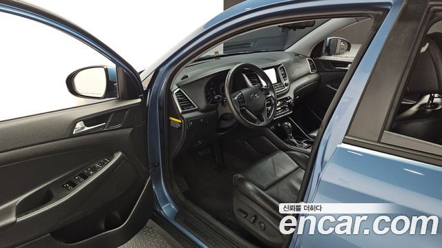 Hyundai Tucson Diesel 2.0 2WD Modern 2016 — фото 11