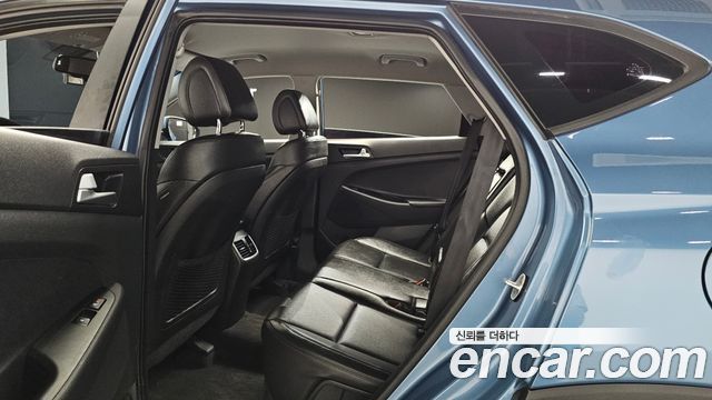 Hyundai Tucson Diesel 2.0 2WD Modern 2016 — фото 12