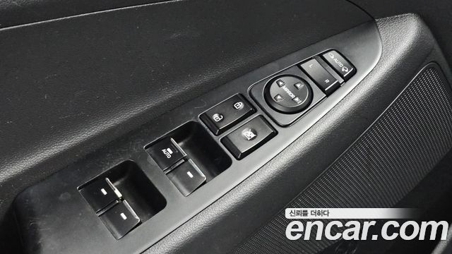 Hyundai Tucson Diesel 2.0 2WD Modern 2016 — фото 19