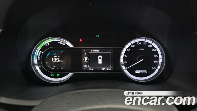 Kia Niro Prestige 2018 — фото 8
