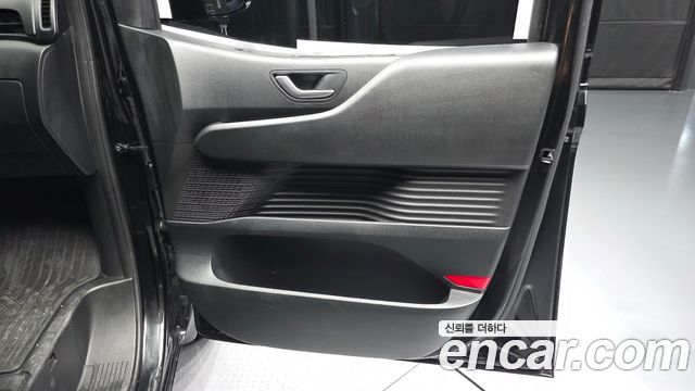 Hyundai Staria Tourer 11-Seater Modern 2022 — фото 25