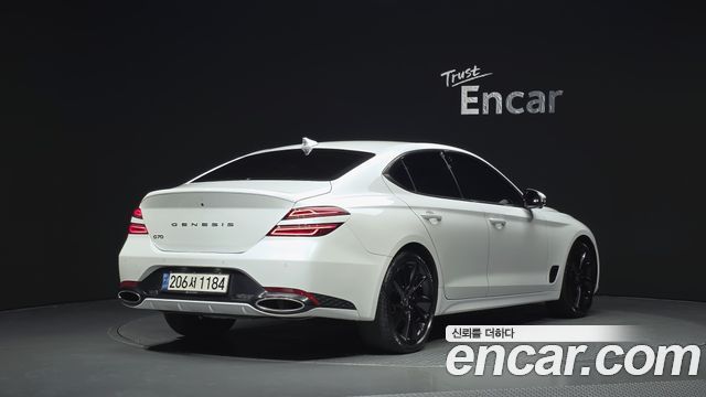Genesis G70 Gasoline 2.0T 2WD 2021 — фото 2