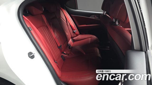 Genesis G70 Gasoline 2.0T 2WD 2021 — фото 11