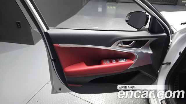 Genesis G70 Gasoline 2.0T 2WD 2021 — фото 24