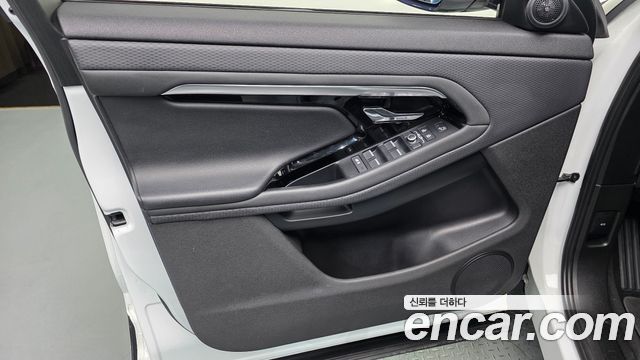 Land Rover Range Rover Evoque (II) P250 S 2021 — фото 24