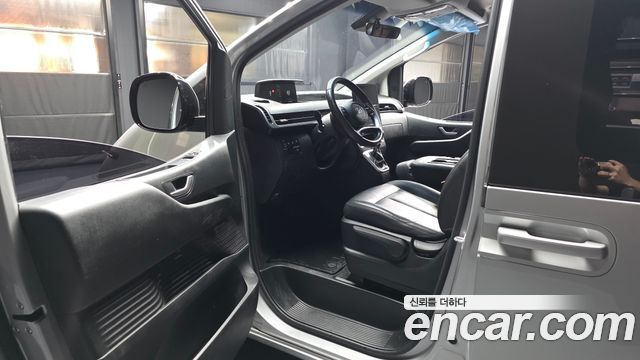 Hyundai Staria Cargo 3-Seater Modern 2022 — фото 10