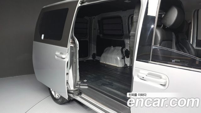 Hyundai Staria Cargo 3-Seater Modern 2022 — фото 12