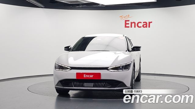 Kia EV6 Long Range Light 2023 — фото 3