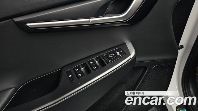 Kia EV6 Long Range Light 2023 — фото 17