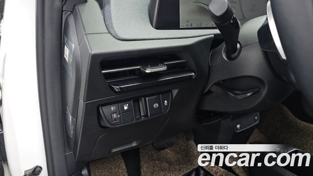 Kia EV6 Long Range Light 2023 — фото 18