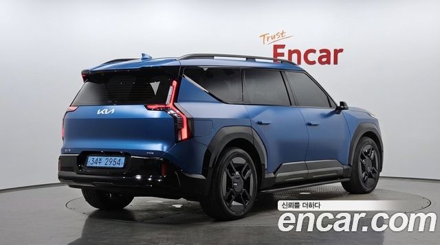 Kia EV9 Long Range 4WD GT Line 2024 — фото 2