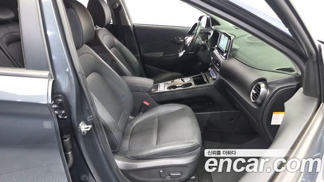 Hyundai Kona Electric Premium 2019 — фото 11
